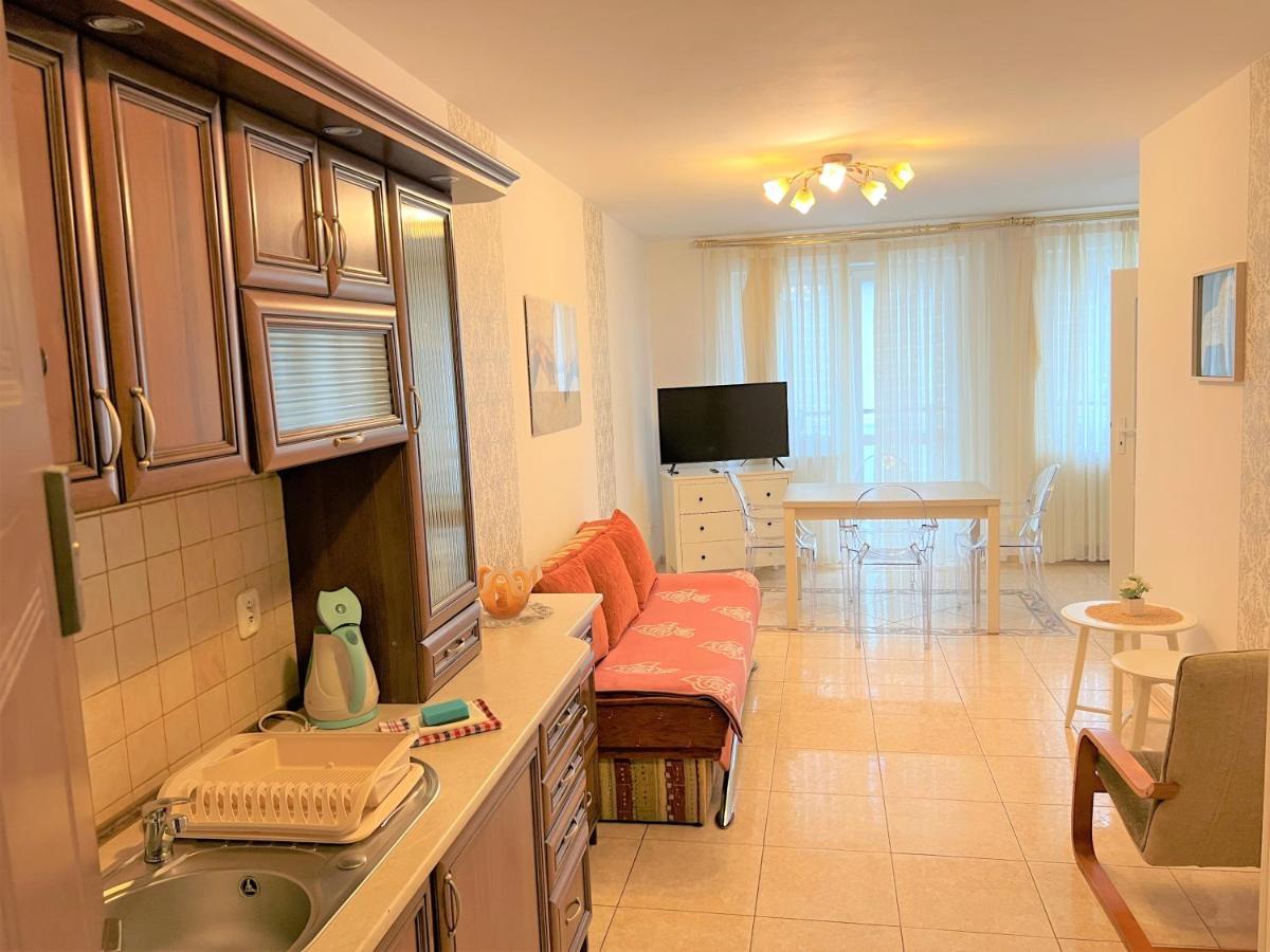 Reksor Apartment Kolobrzeg Bagian luar foto